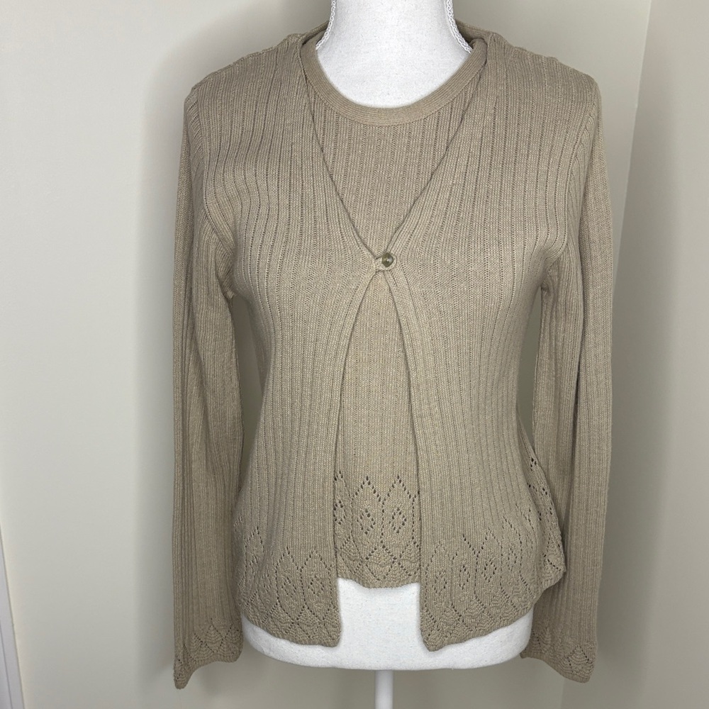 Women’s Beige Ribbed Button-Front Sweater Set
